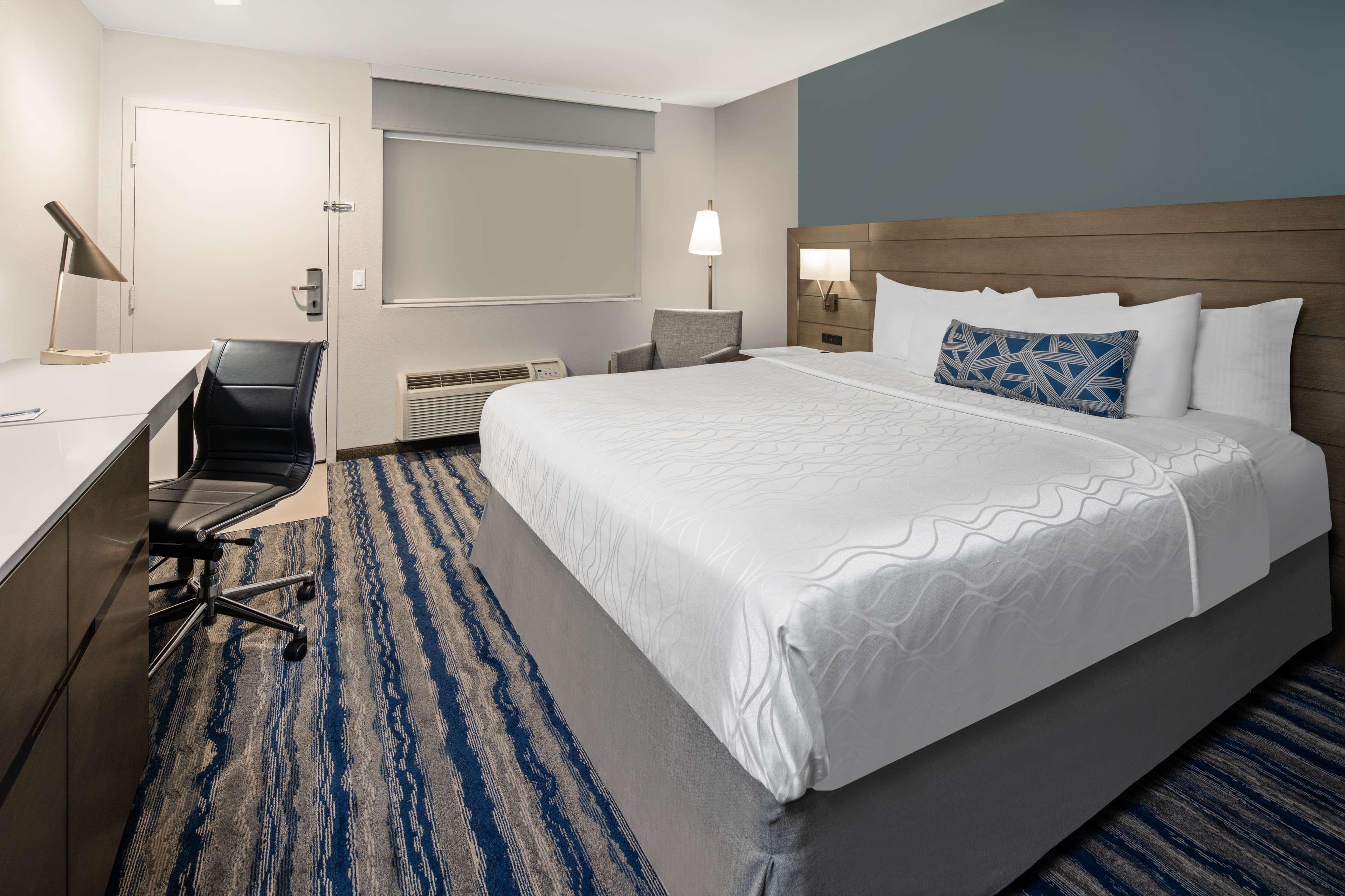 Best Western San Diego/Miramar Hotel Exterior photo