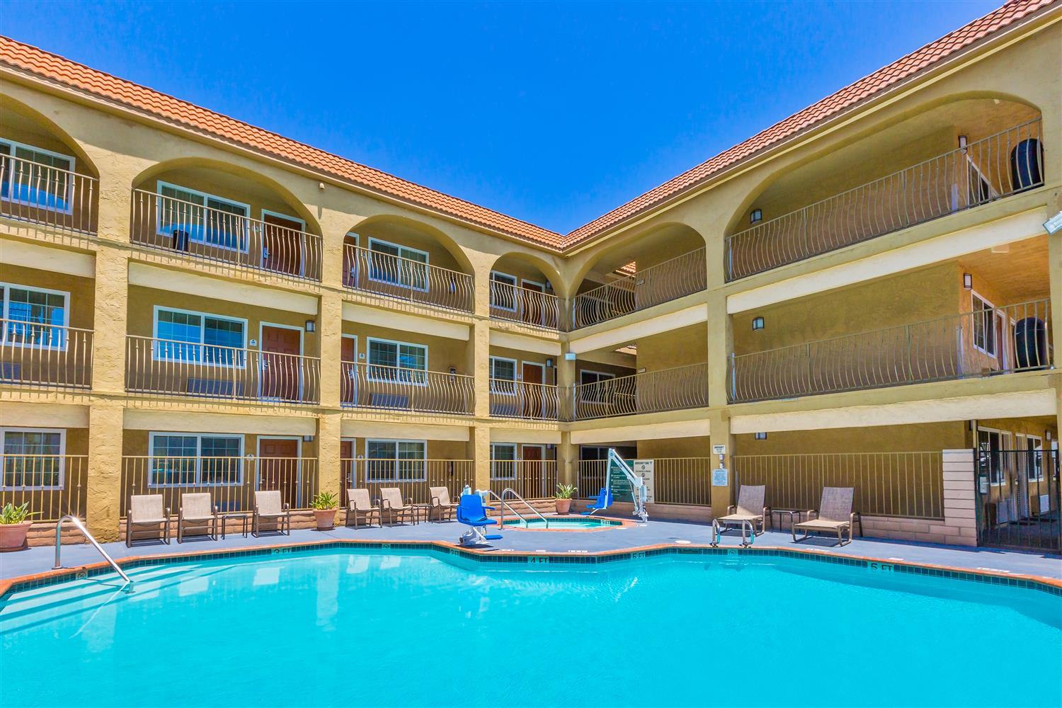 Best Western San Diego/Miramar Hotel Exterior photo